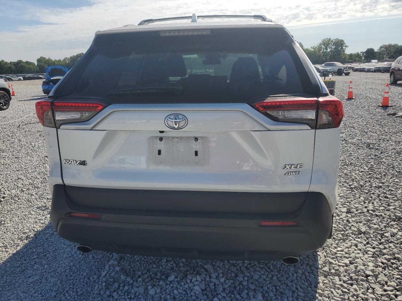 2023 Toyota Rav4 Xle Premium - Image 6