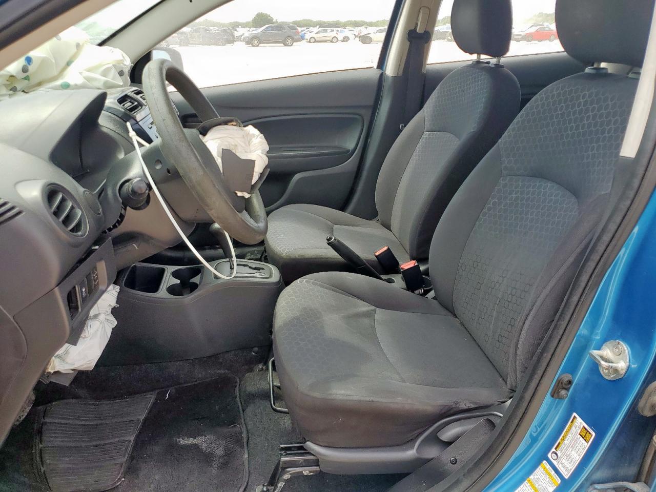 2015 Mitsubishi Mirage De - Фото 7