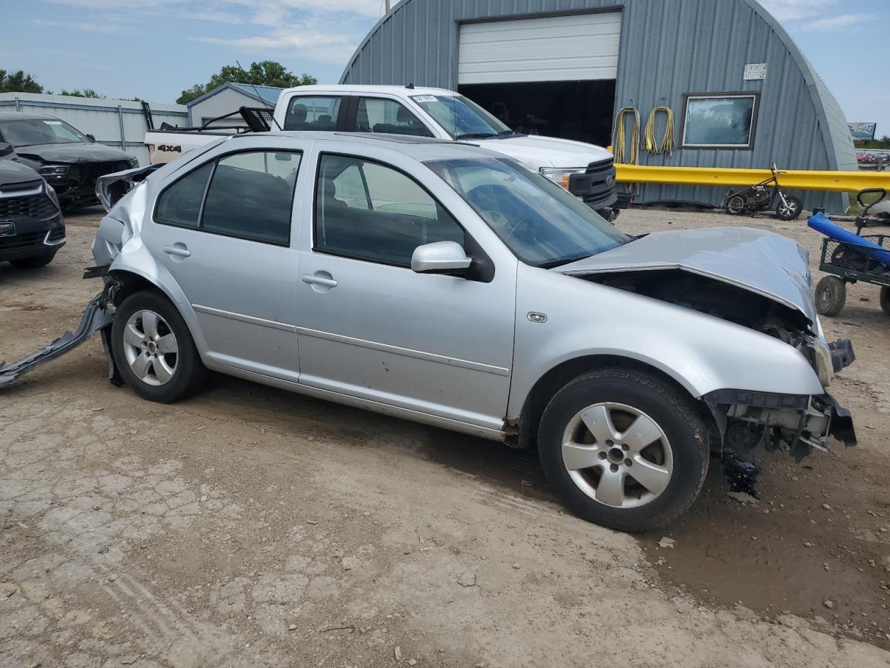 2005 Volkswagen Jetta Gls - Фото 4