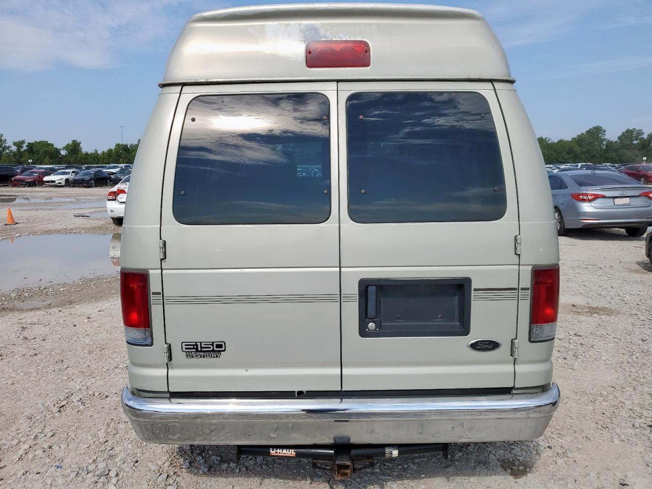2005 Ford Econoline E150 Van - Фото 6