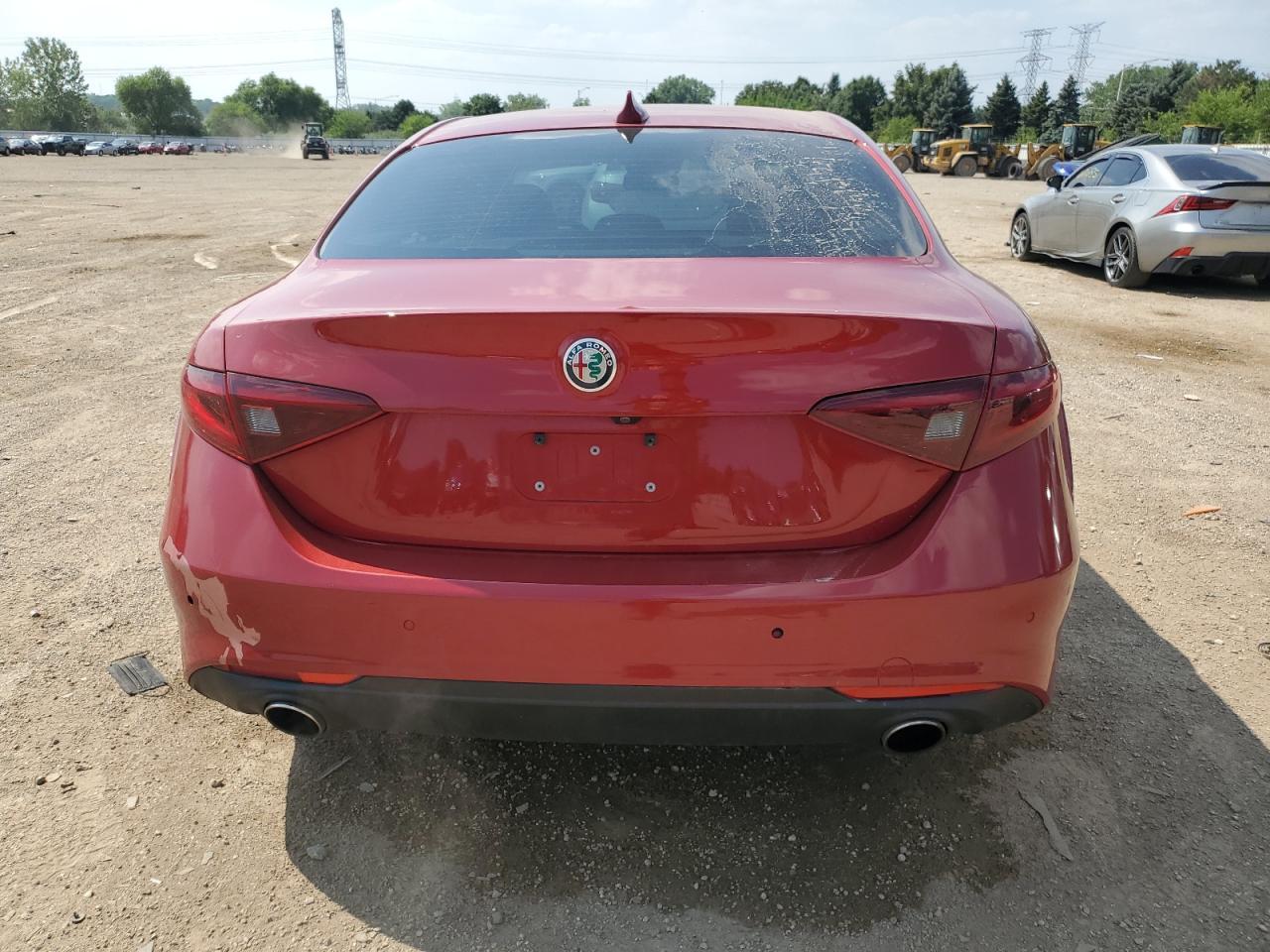 2017 Alfa Romeo Giulia Ti - Image 6