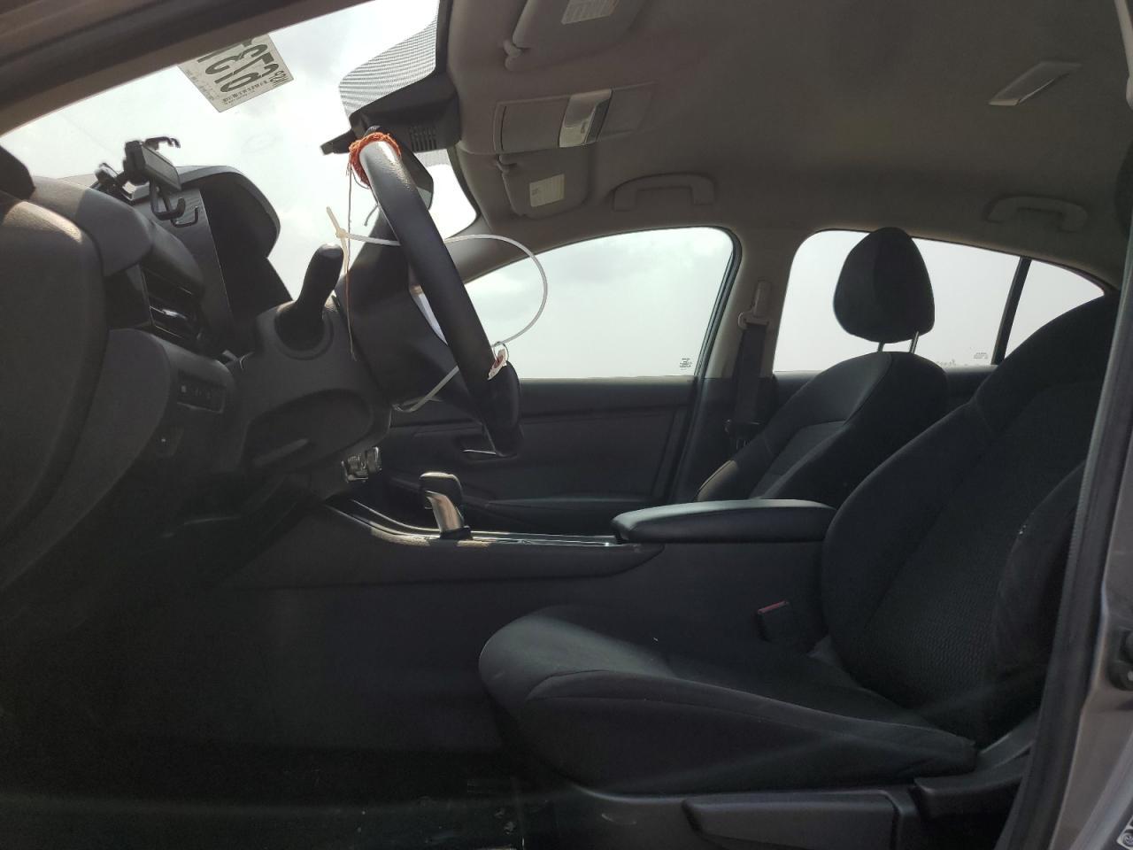 2020 Nissan Sentra S - Image 7