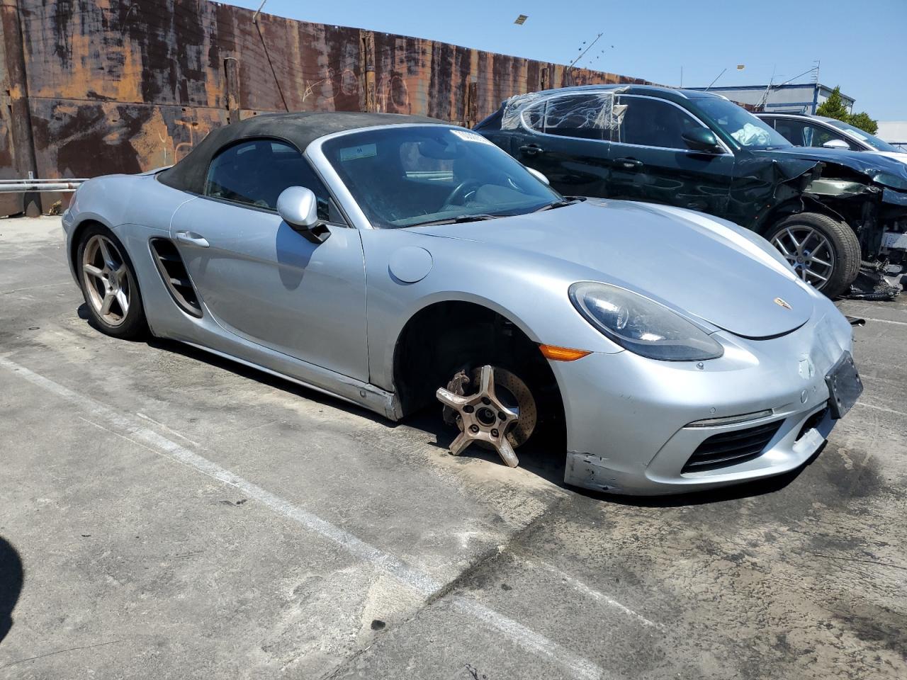 2017 Porsche Boxster - Image 4