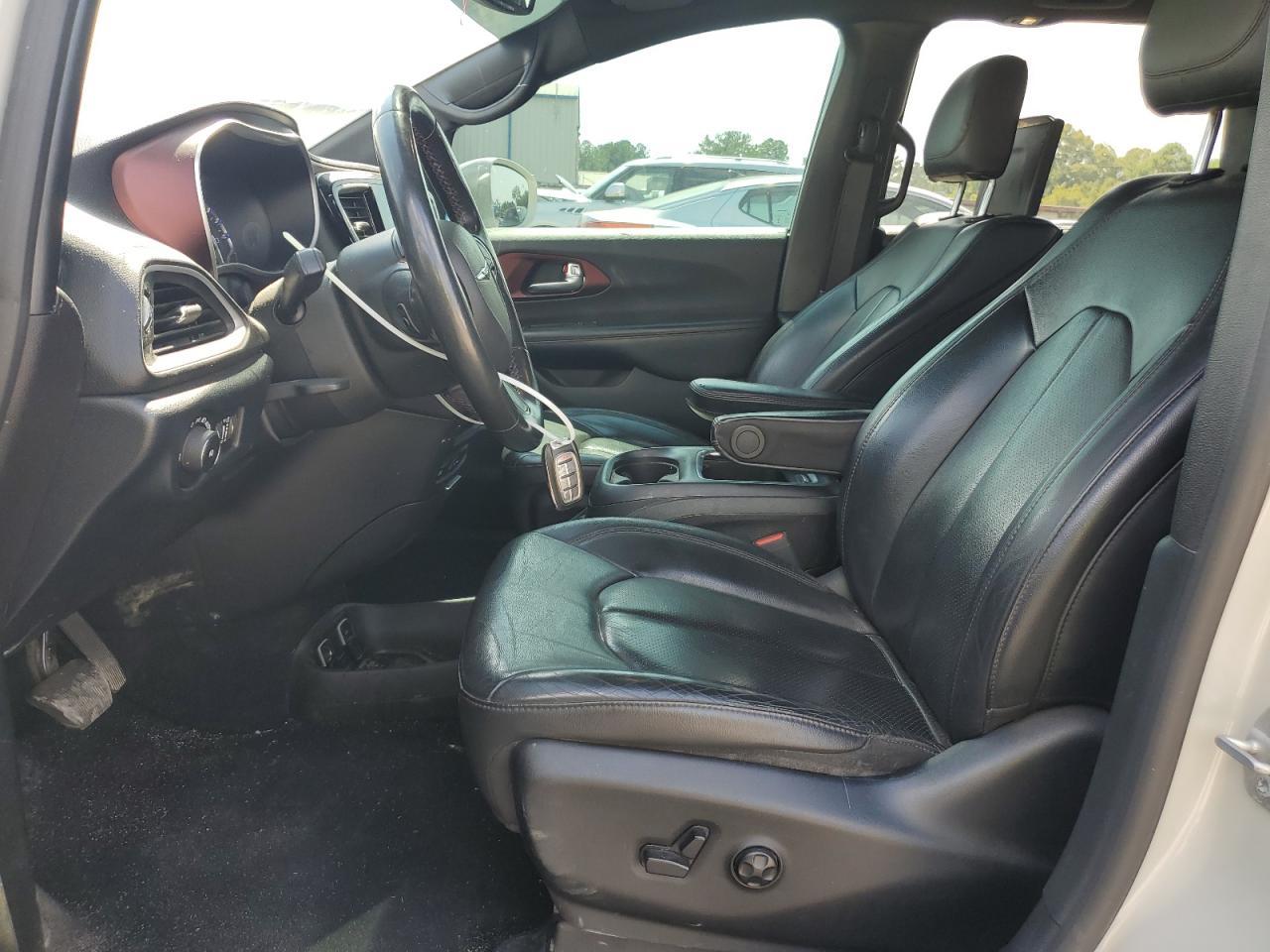 2020 Chrysler Pacifica Touring L Plus - Image 7