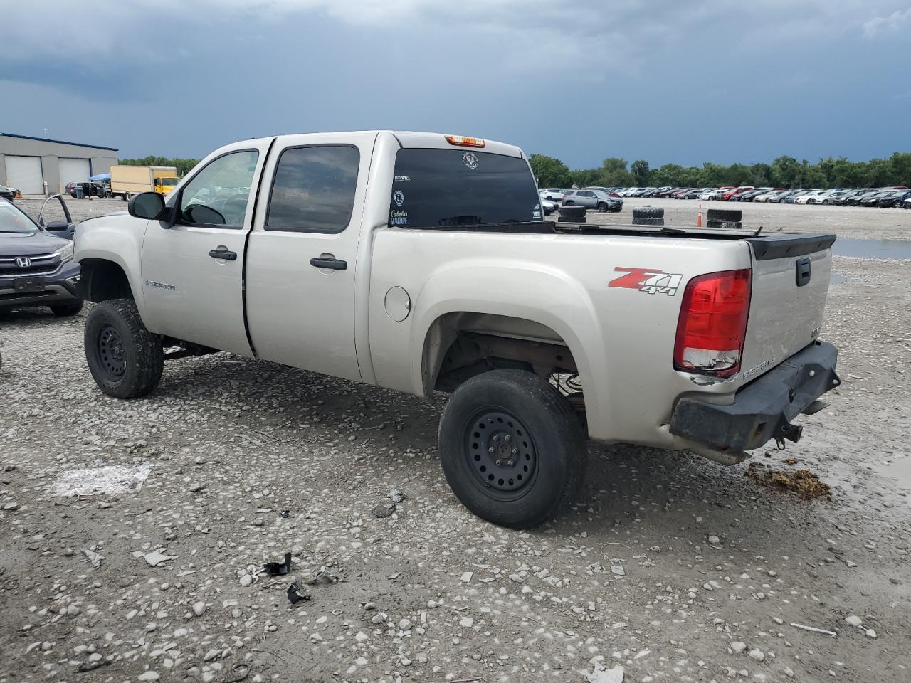 2008 GMC Sierra K1500 - Фото 2