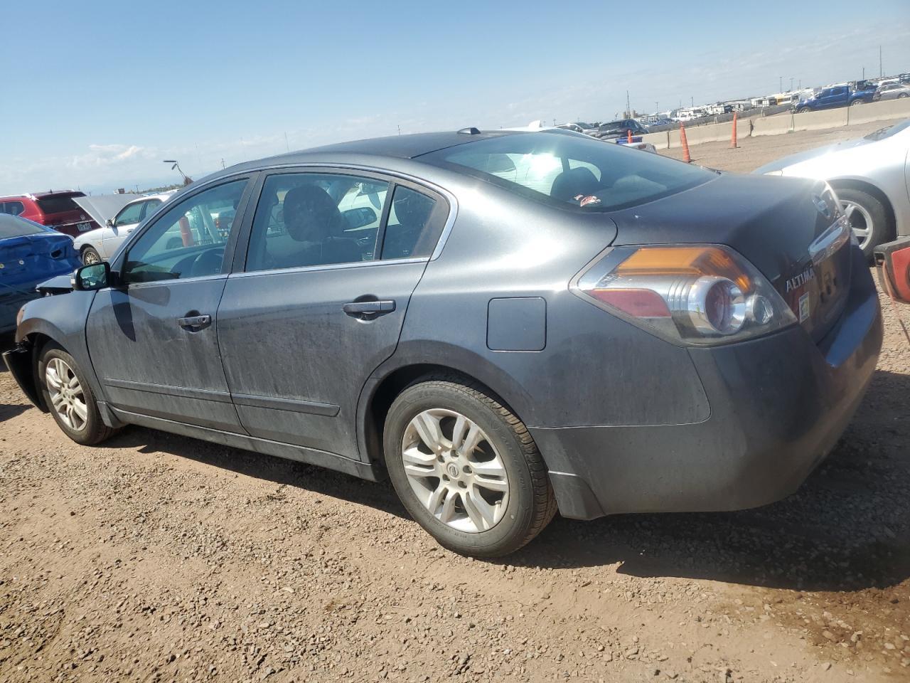 2011 Nissan Altima Base - Фото 2