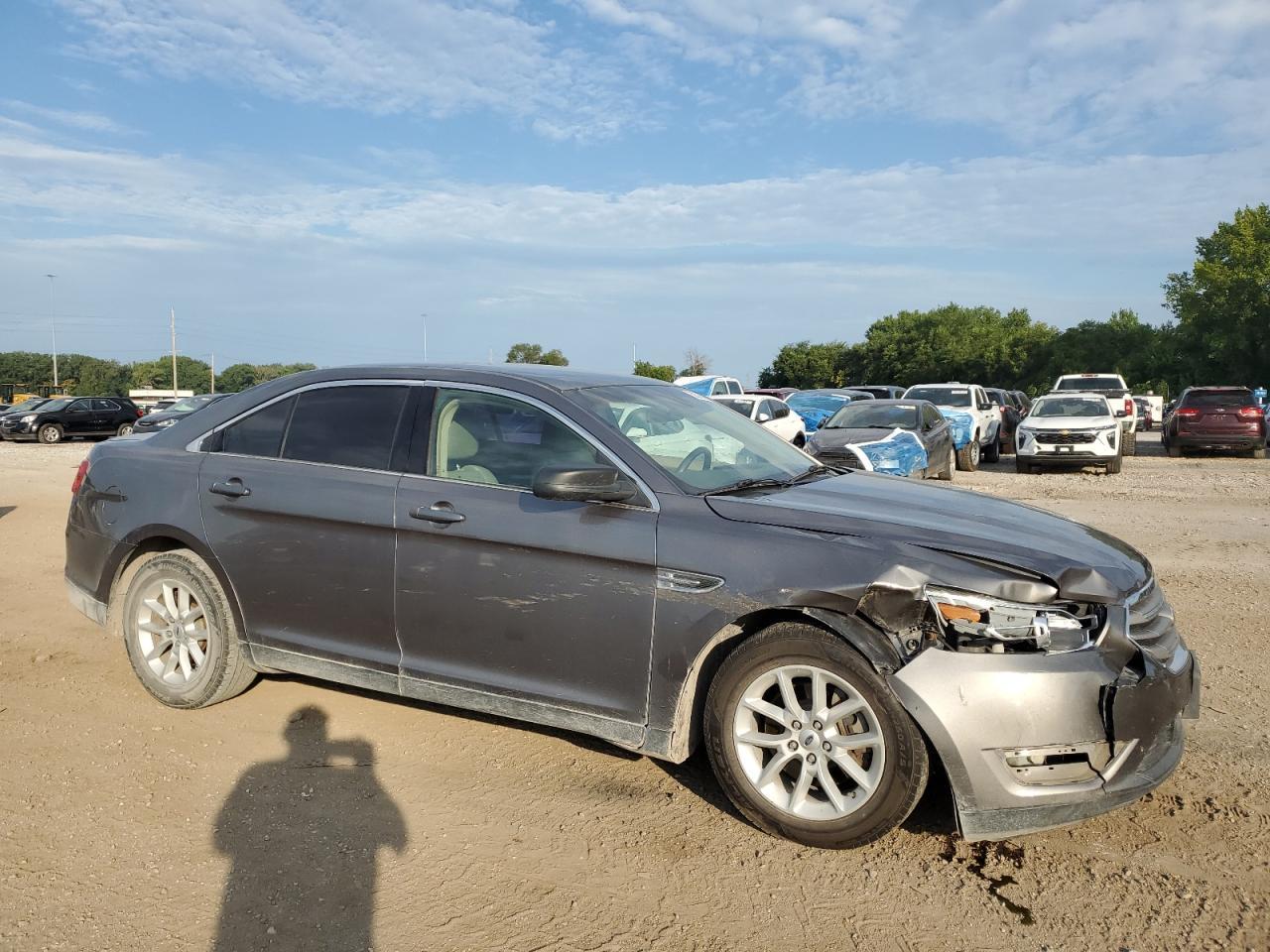 2013 Ford Taurus Se - Image 4