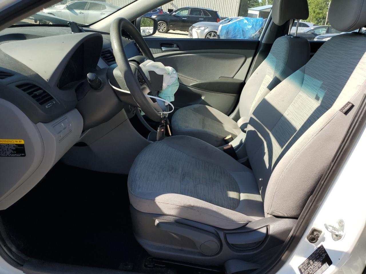 2017 Hyundai Accent Se - Фото 7