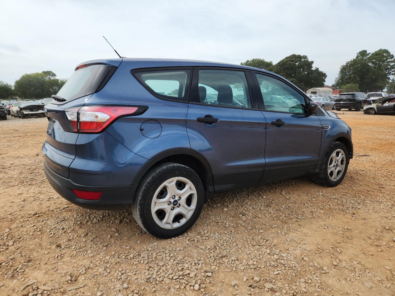 2018 Ford Escape S - Фото 3