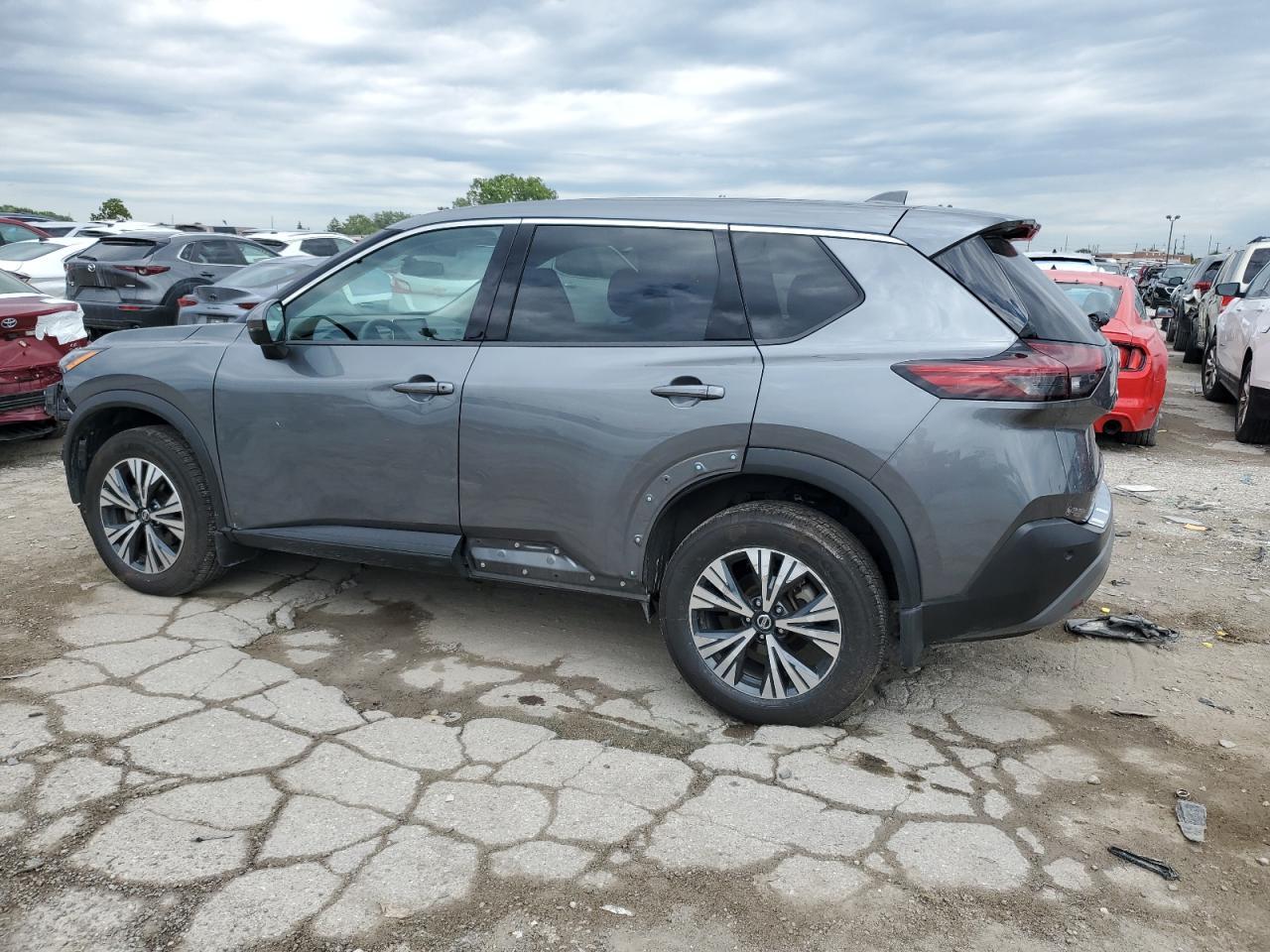 2021 Nissan Rogue Sv - Фото 2