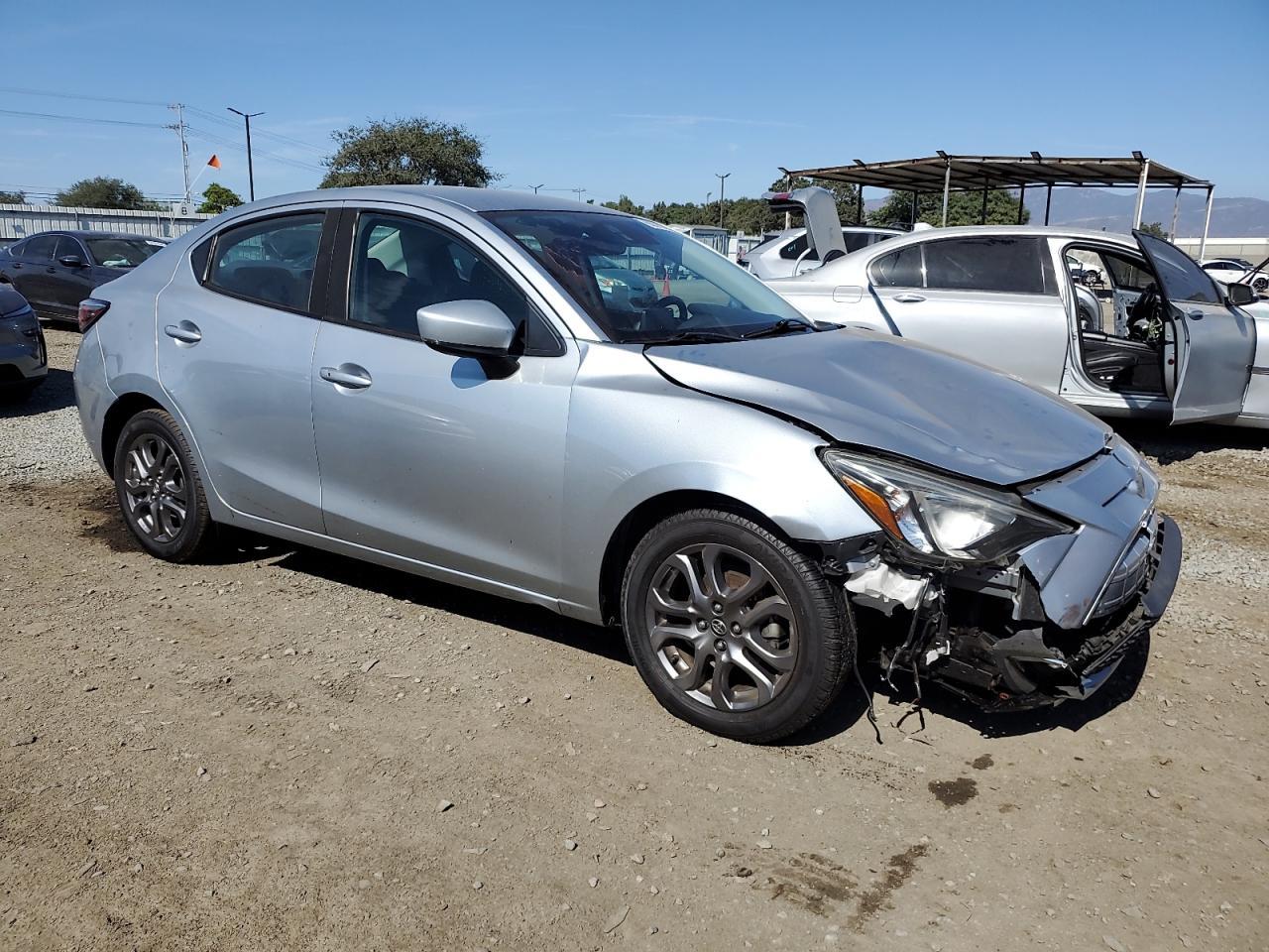 2019 Toyota Yaris L - Image 4