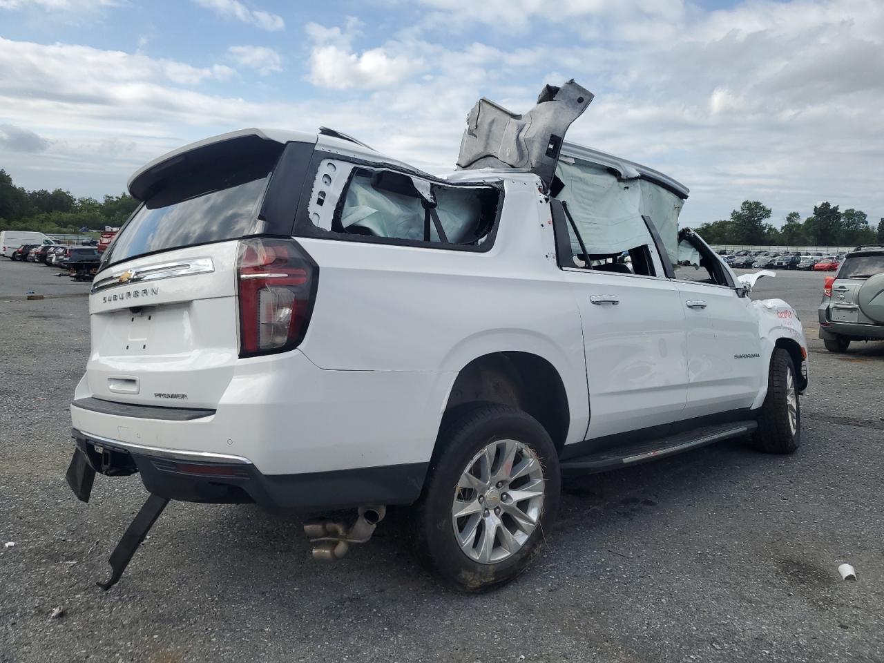 2024 Chevrolet Suburban K1500 Premier - Image 3
