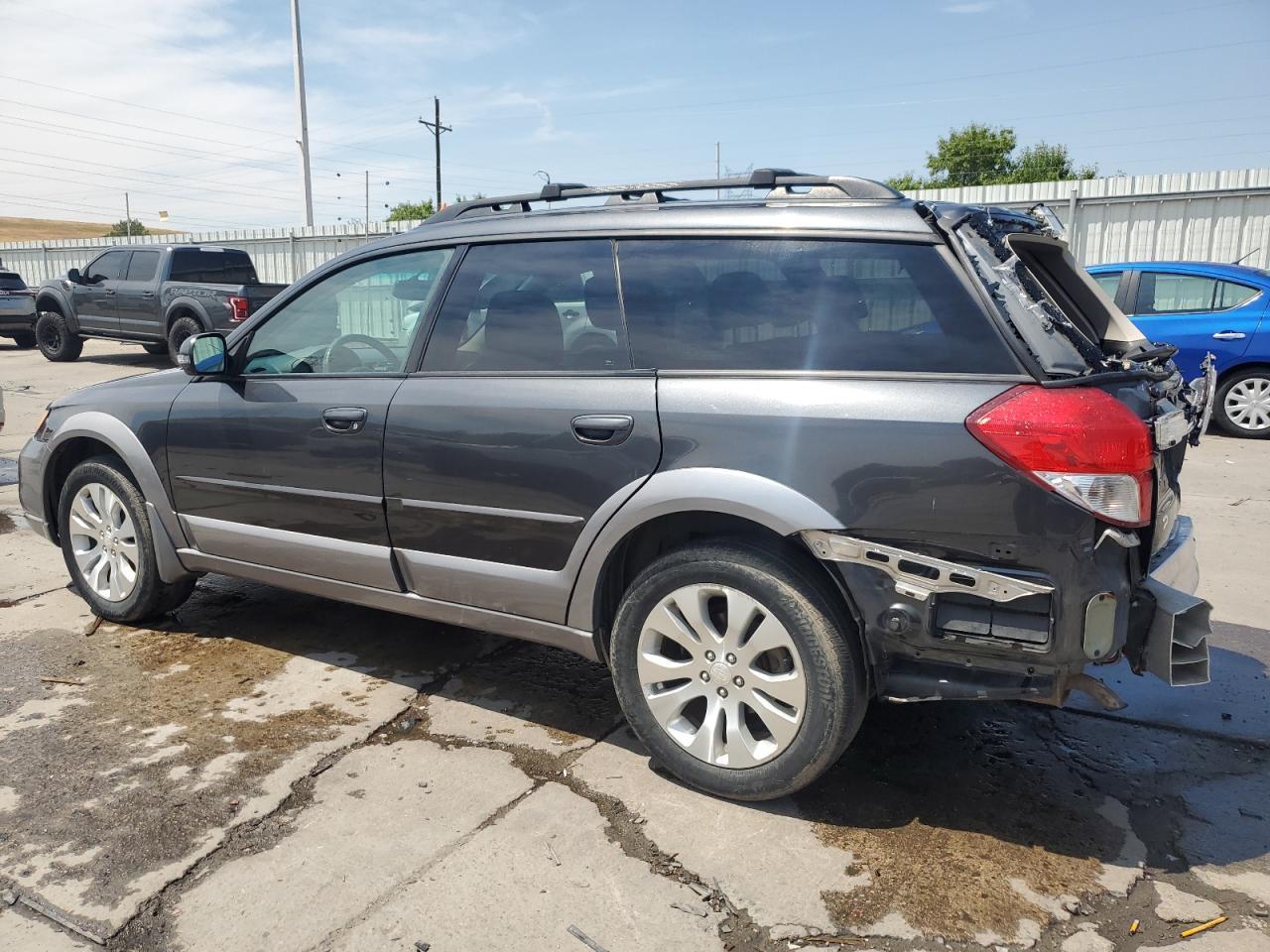 2009 Subaru Outback 3.0R - Фото 2