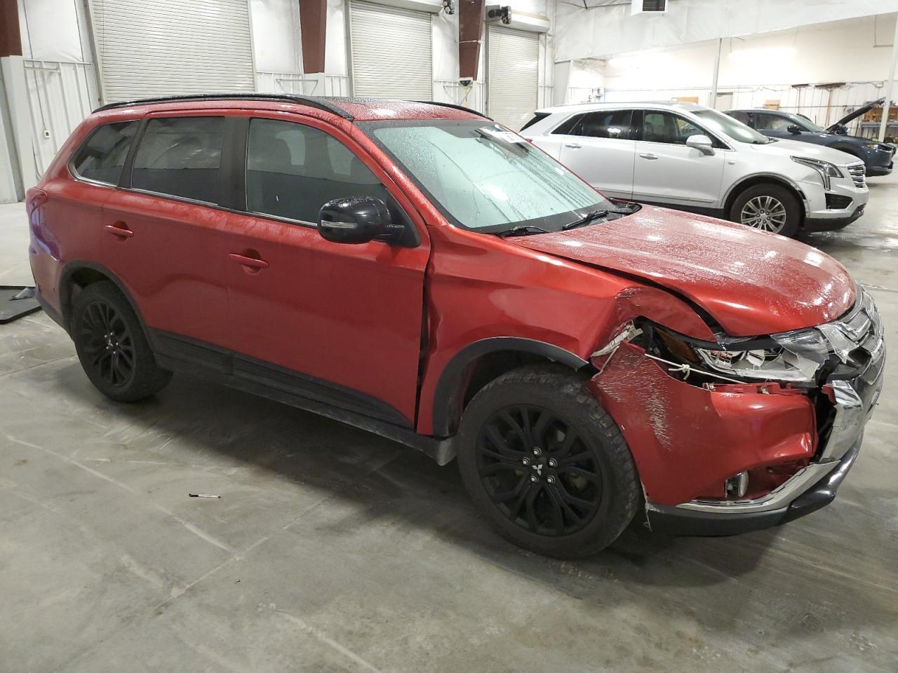 2018 Mitsubishi Outlander Se - Фото 4