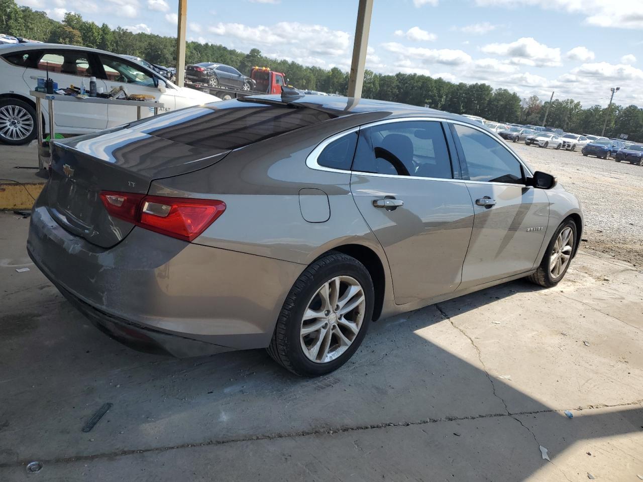 2018 Chevrolet Malibu Lt - Image 3