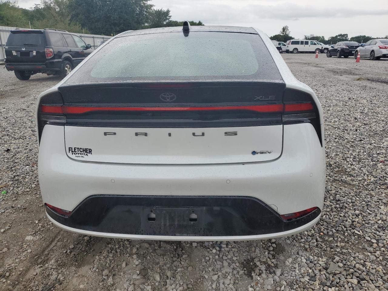 2023 Toyota Prius Le - Фото 6