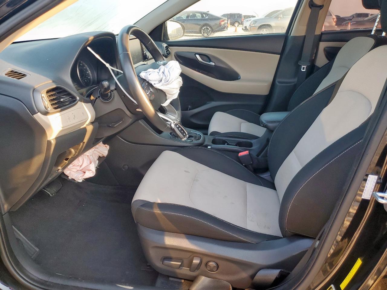 2018 Hyundai Elantra Gt - Image 7