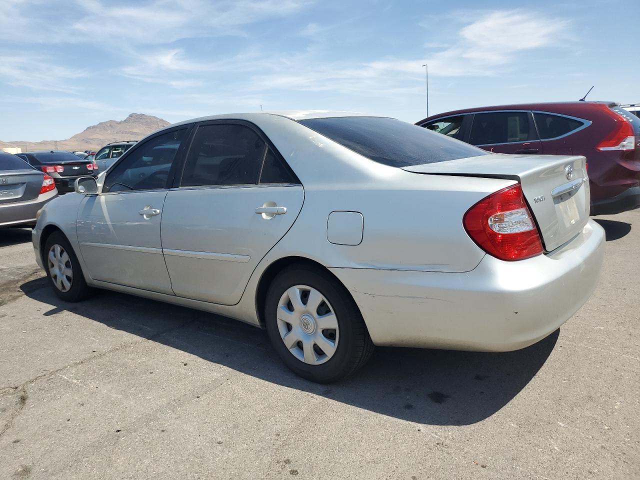 2004 Toyota Camry Le - Фото 2