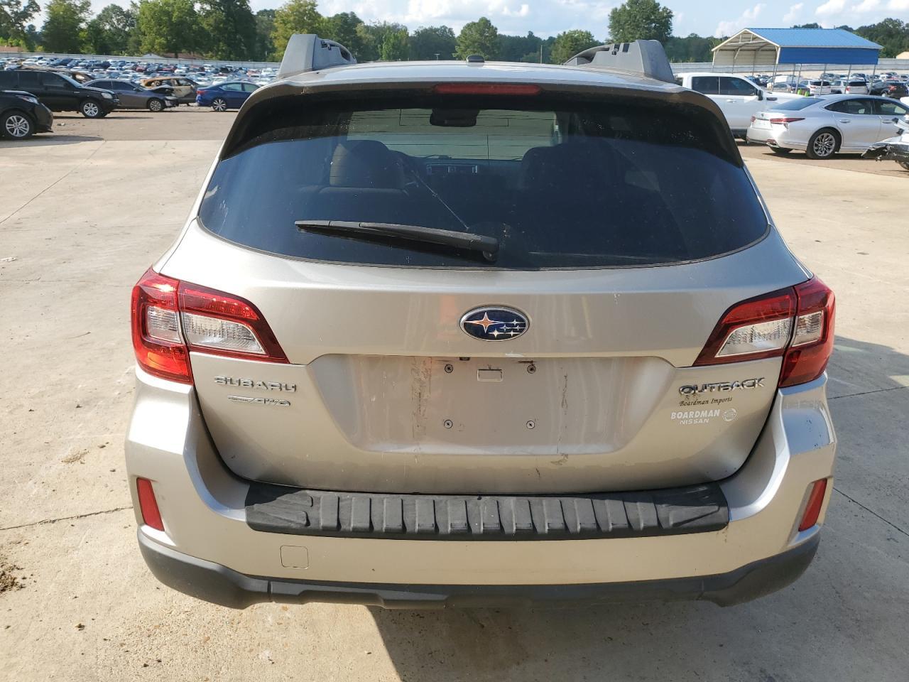 2015 Subaru Outback 2.5I Premium - Image 6