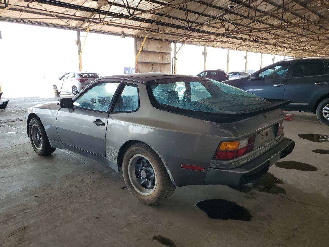 1984 Porsche 944 - Фото 2