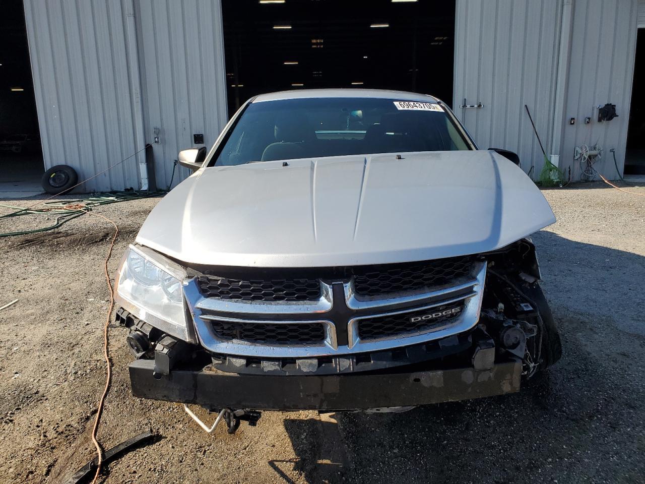2012 Dodge Avenger Se - Image 5