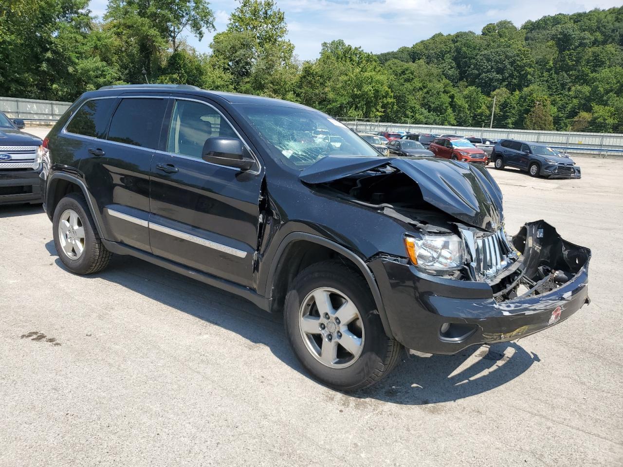 2013 Jeep Grand Cherokee Laredo - Image 4