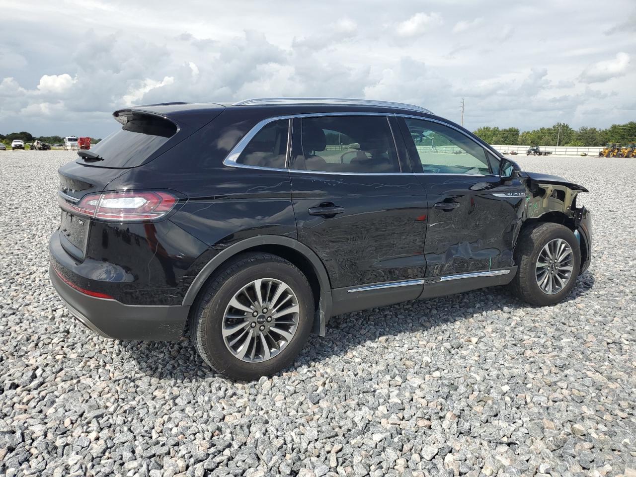 2019 Lincoln Nautilus Select - Фото 3