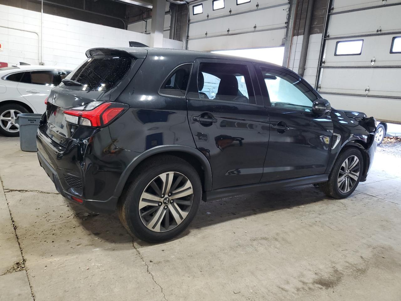 2021 Mitsubishi Outlander Sport Es - Фото 3