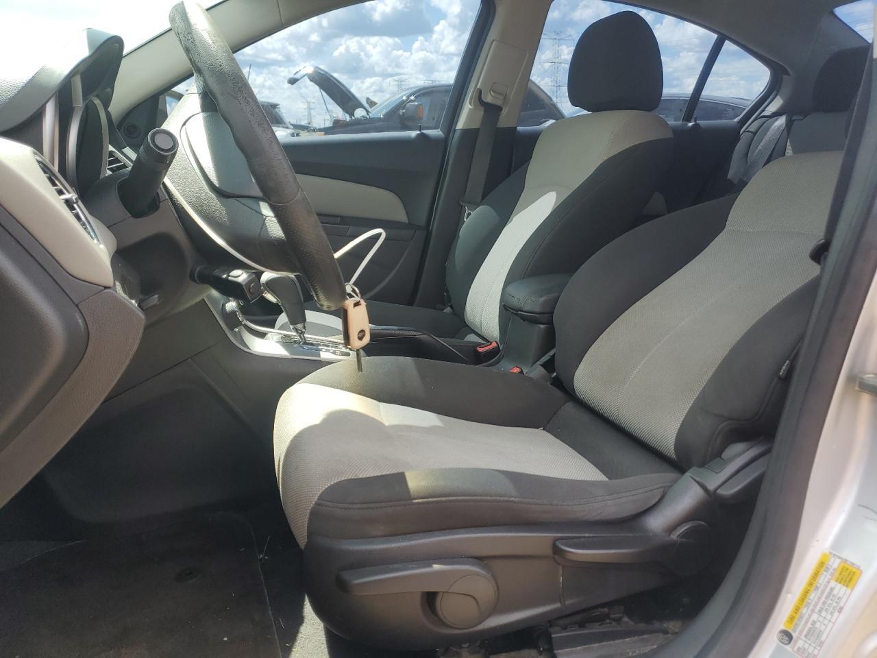 2011 Chevrolet Cruze Ls - Фото 7