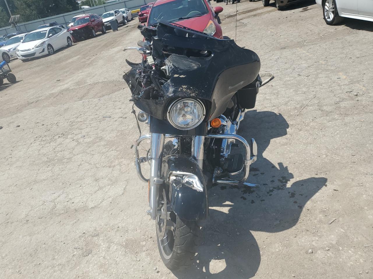 2017 Harley-Davidson Flhxs Street Glide Special - Фото 2