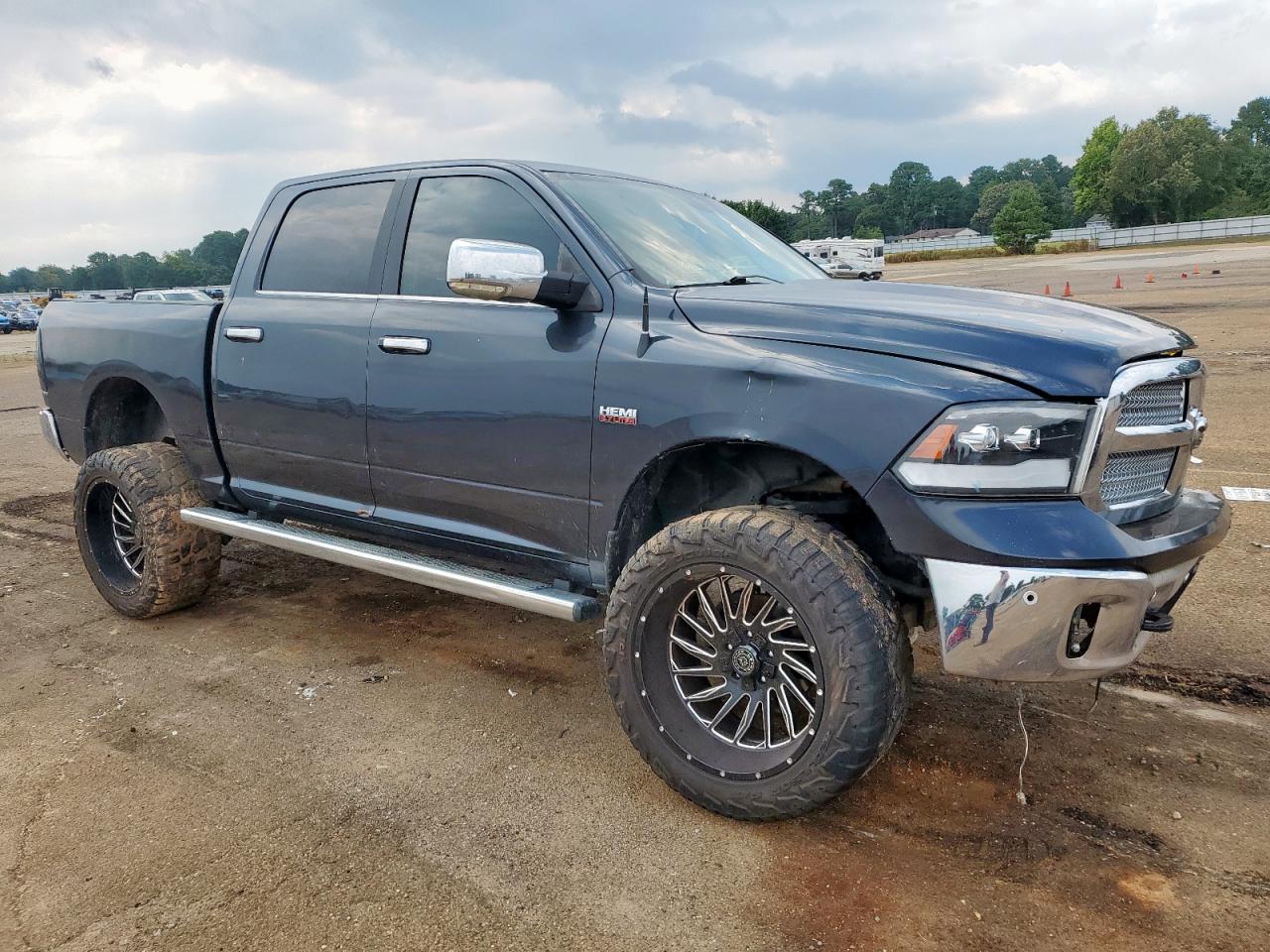 2017 Ram 1500 Slt - Image 4