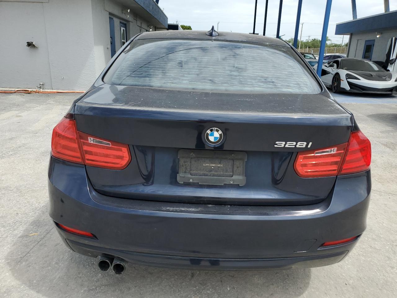 2014 BMW 328 I - Фото 6