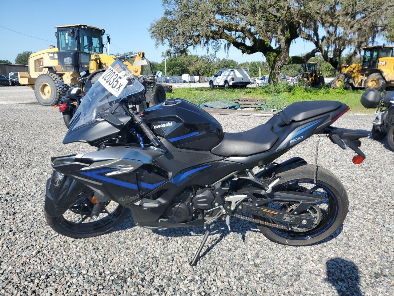 2025 Kawasaki Ex500 A - Фото 3