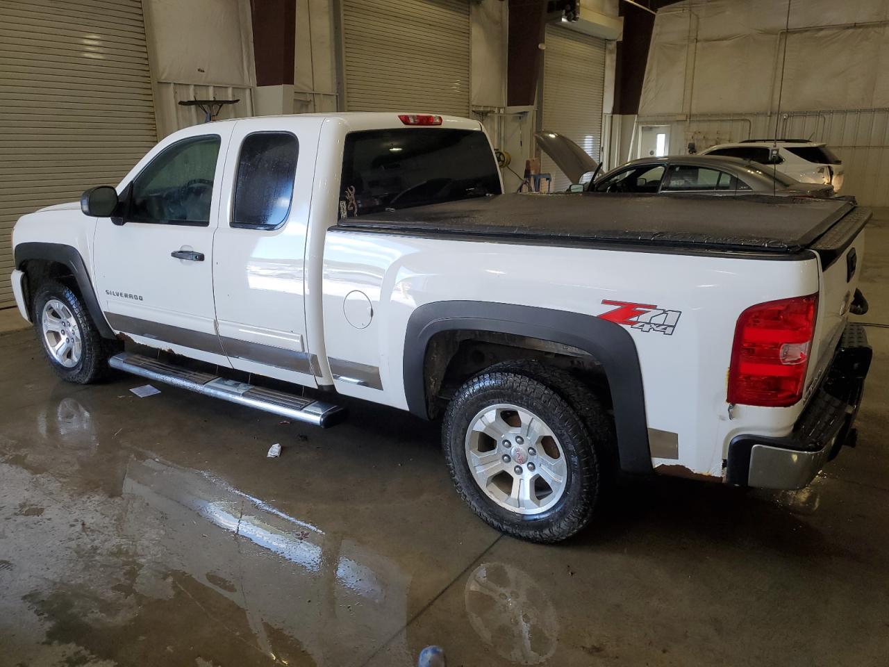 2011 Chevrolet Silverado K1500 Lt - Image 2