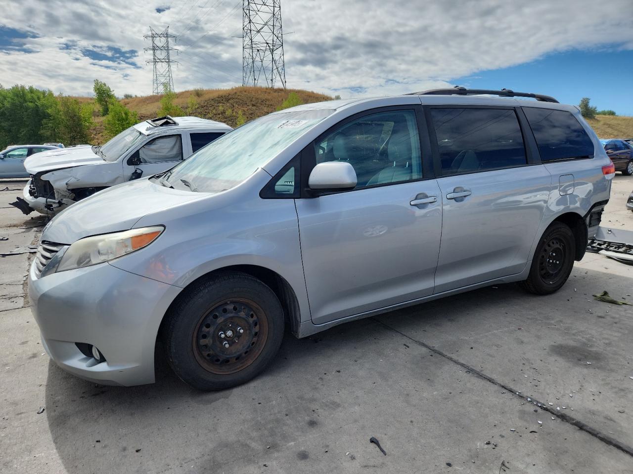 2011 Toyota Sienna Xle