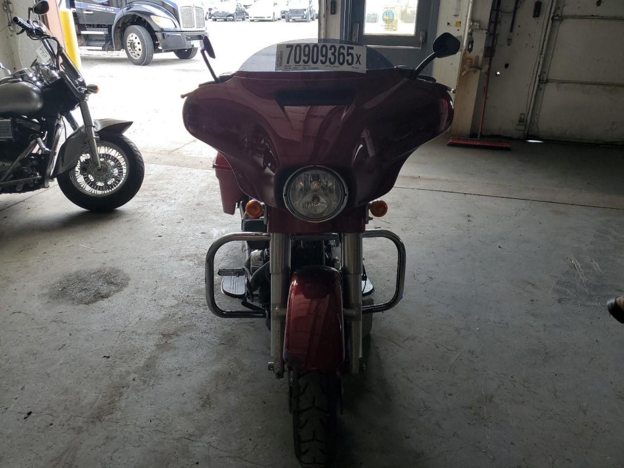 2017 Harley-Davidson Flhxs Street Glide Special - Image 2