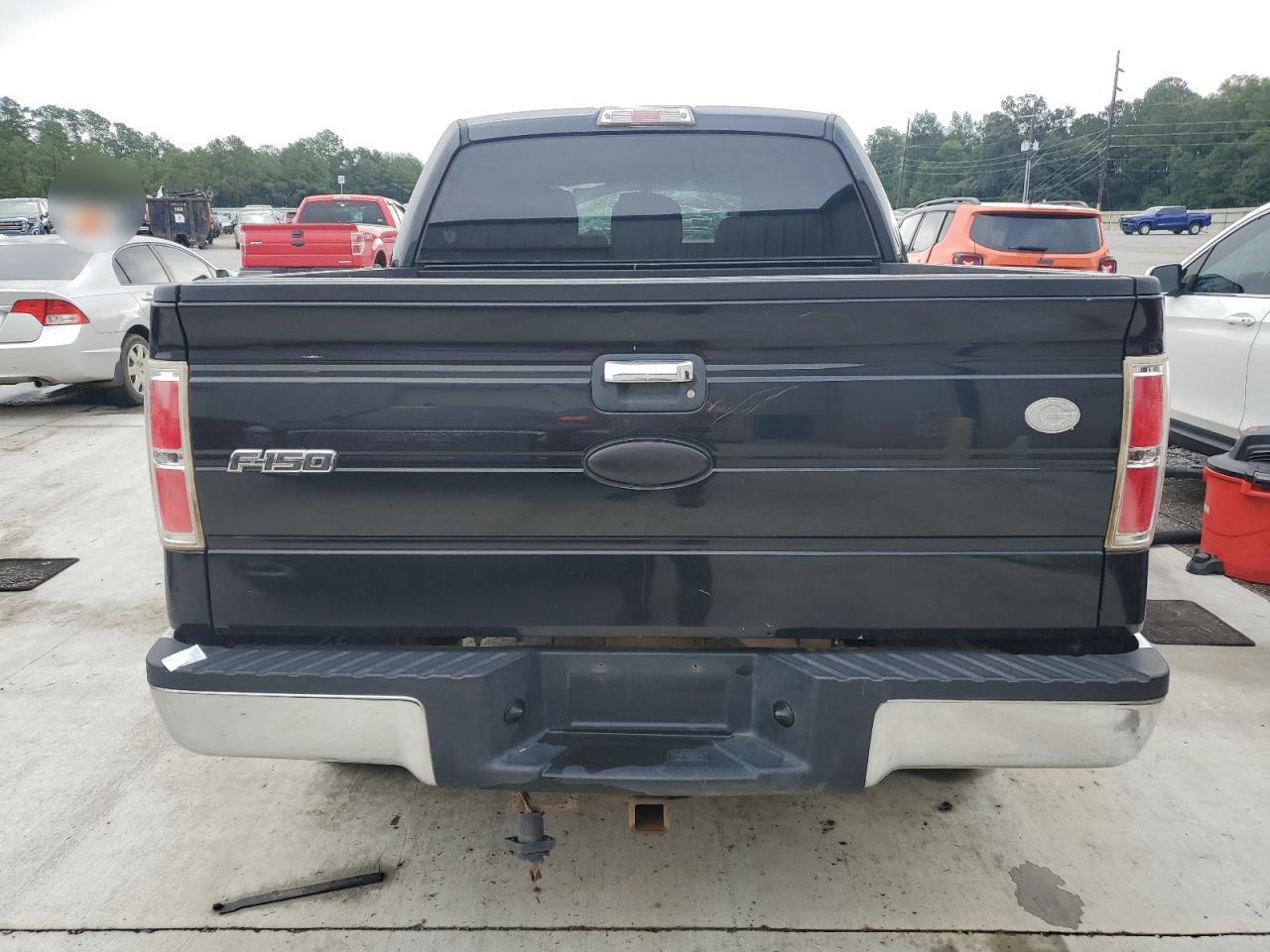 2011 Ford F150 Supercrew - Image 6