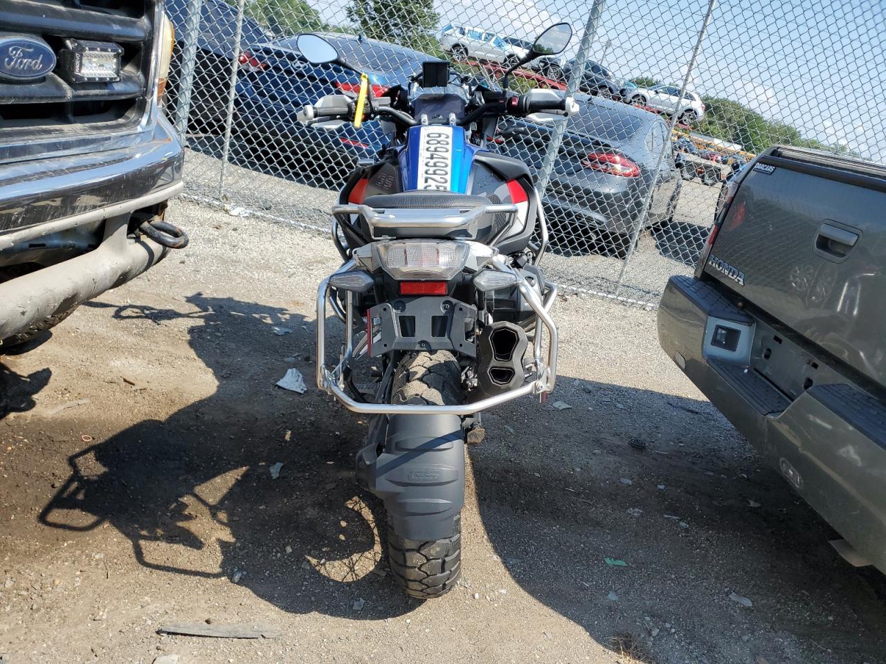 2024 BMW R 1250 Gs Adventure - Фото 4