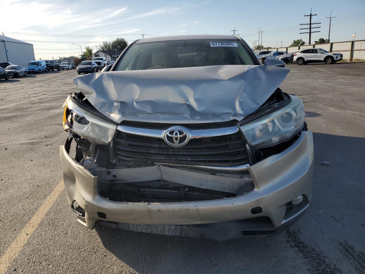 2016 Toyota Highlander Le - Image 5