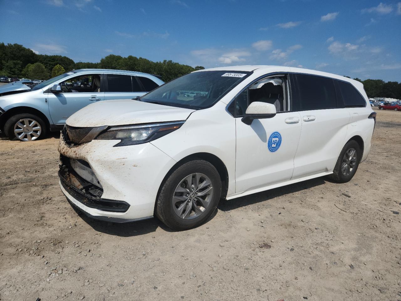 2024 Toyota Sienna Le