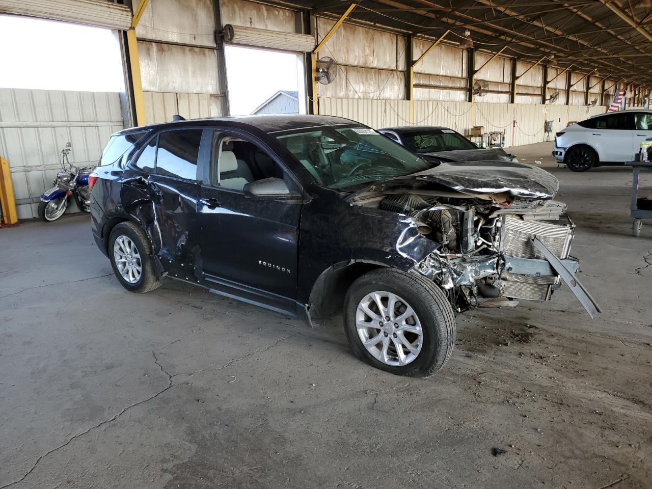 2021 Chevrolet Equinox Ls - Фото 4
