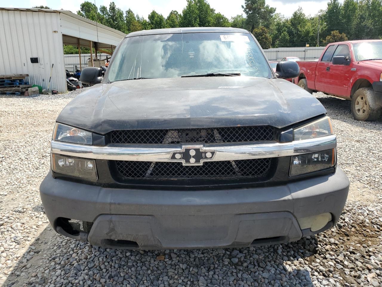 2003 Chevrolet Avalanche C1500 - Image 5