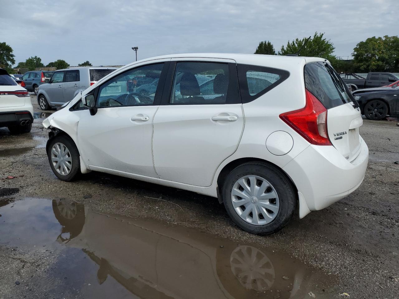 2016 Nissan Versa Note S - Фото 2