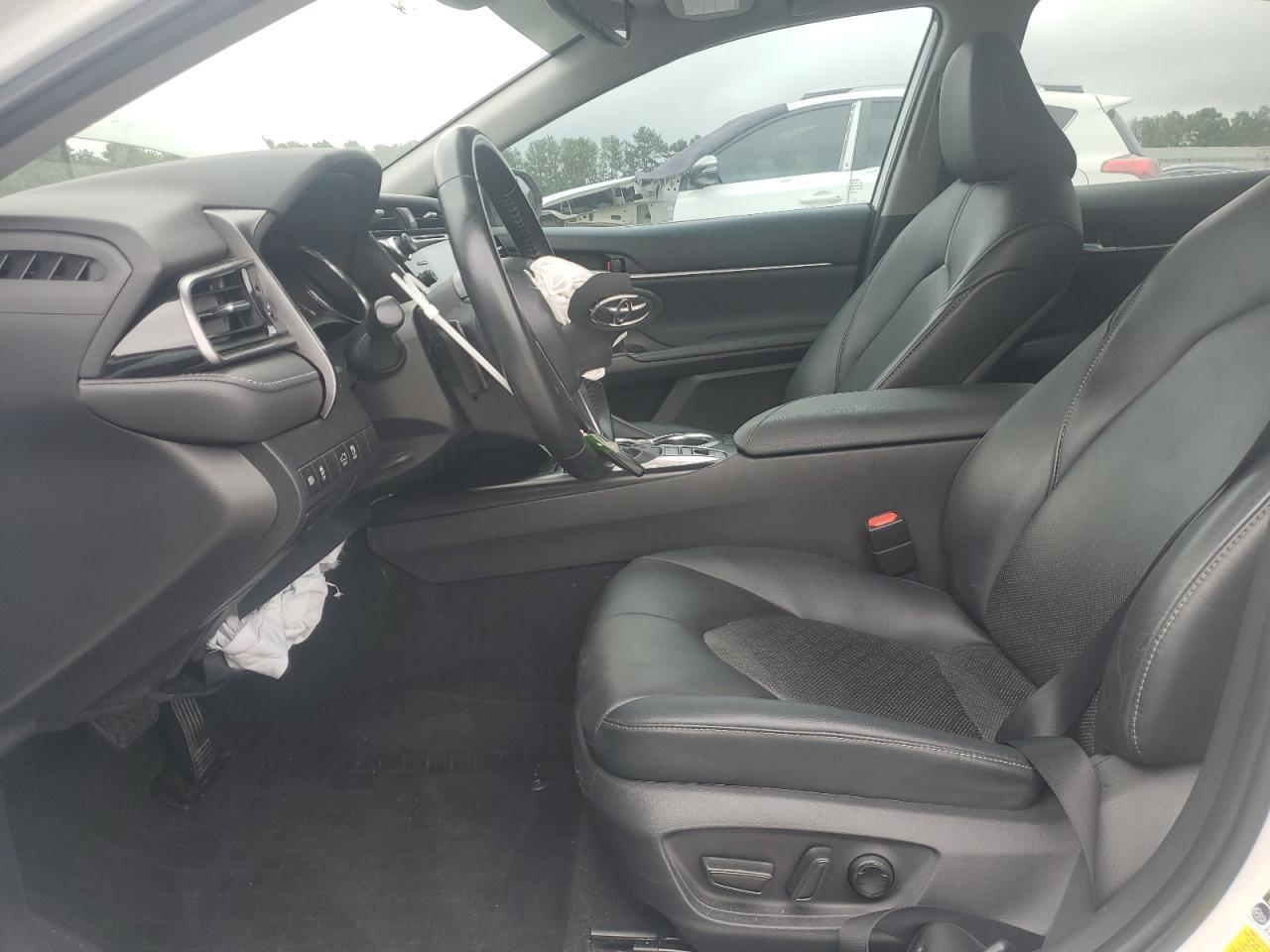 2020 Toyota Camry Xse - Фото 7