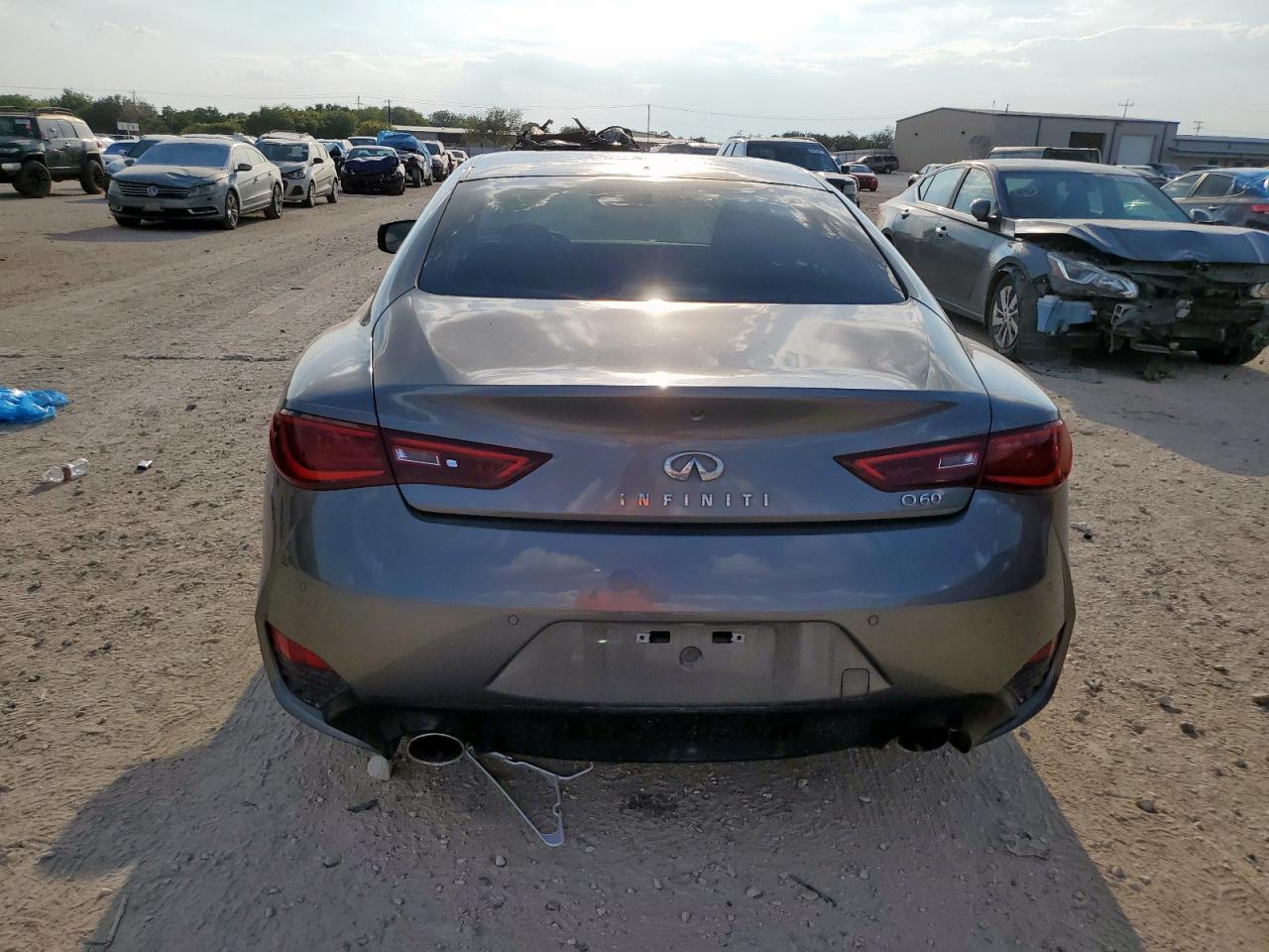 2021 Infiniti Q60 Luxe - Image 6