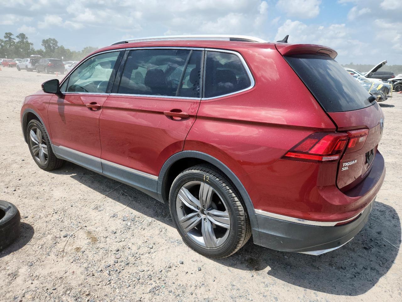 2019 Volkswagen Tiguan Sel Premium - Image 2