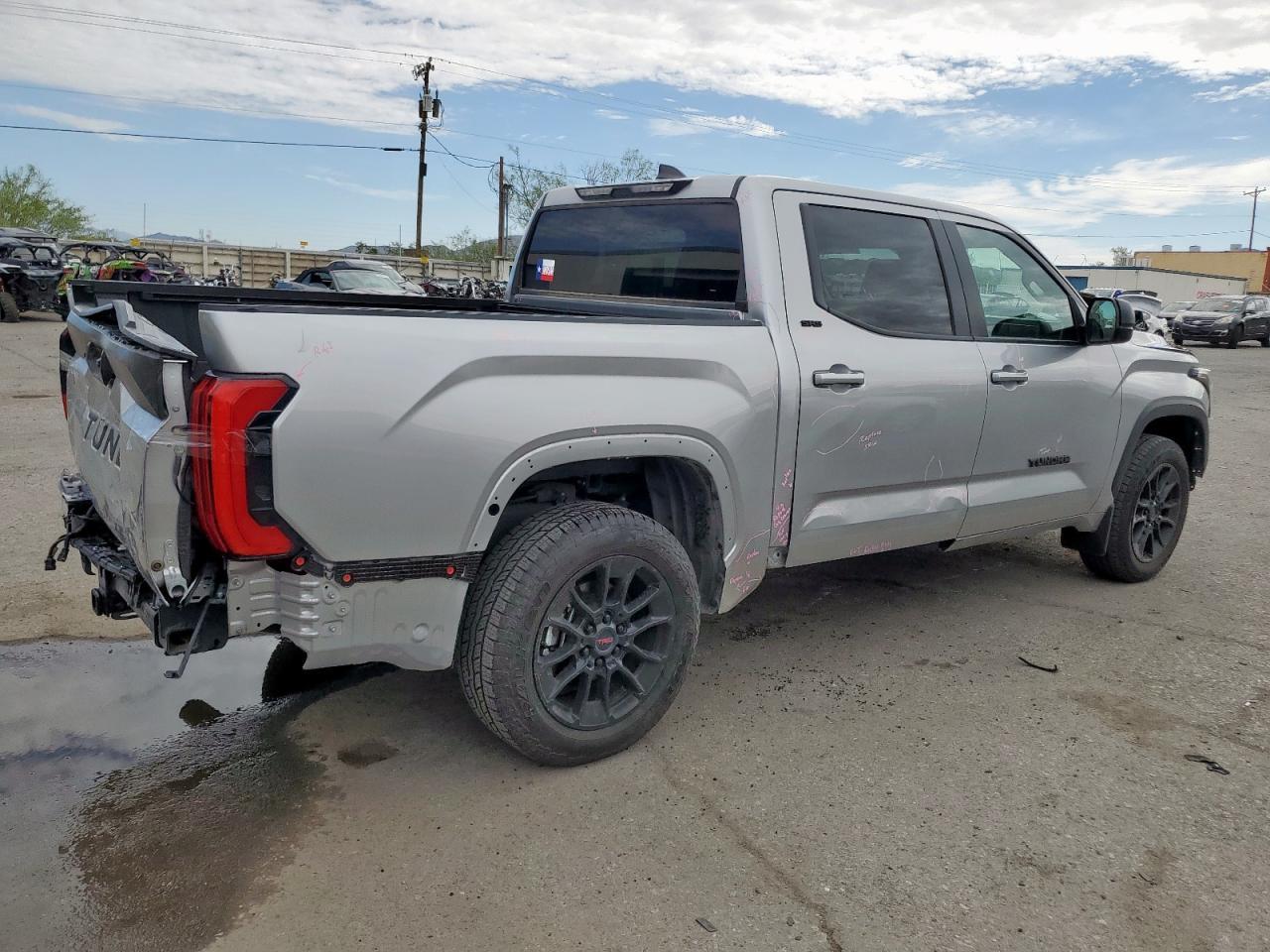 2024 Toyota Tundra Crewmax Sr - Image 3