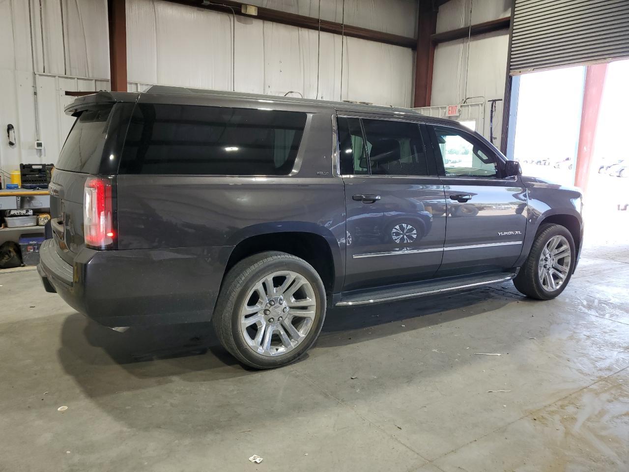 2017 GMC Yukon Xl K1500 Slt - Фото 3