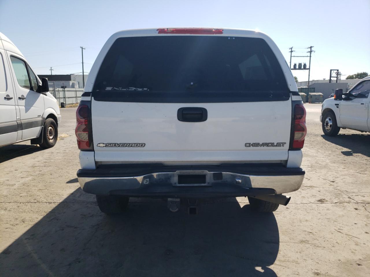 2004 Chevrolet Silverado K2500 Heavy Duty - Фото 6