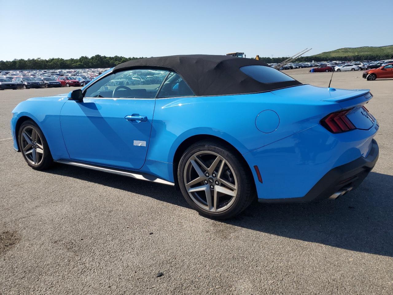 2024 Ford Mustang - Image 2